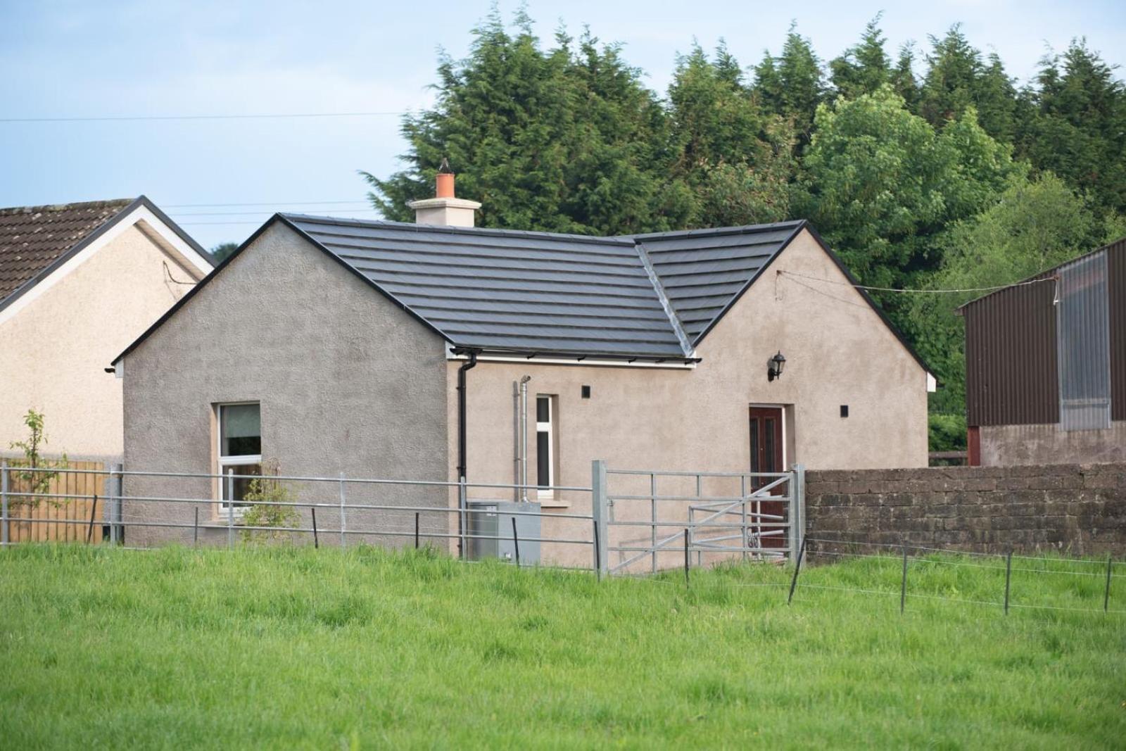 Creggan Deveskey Cottage Carrickmore Esterno foto